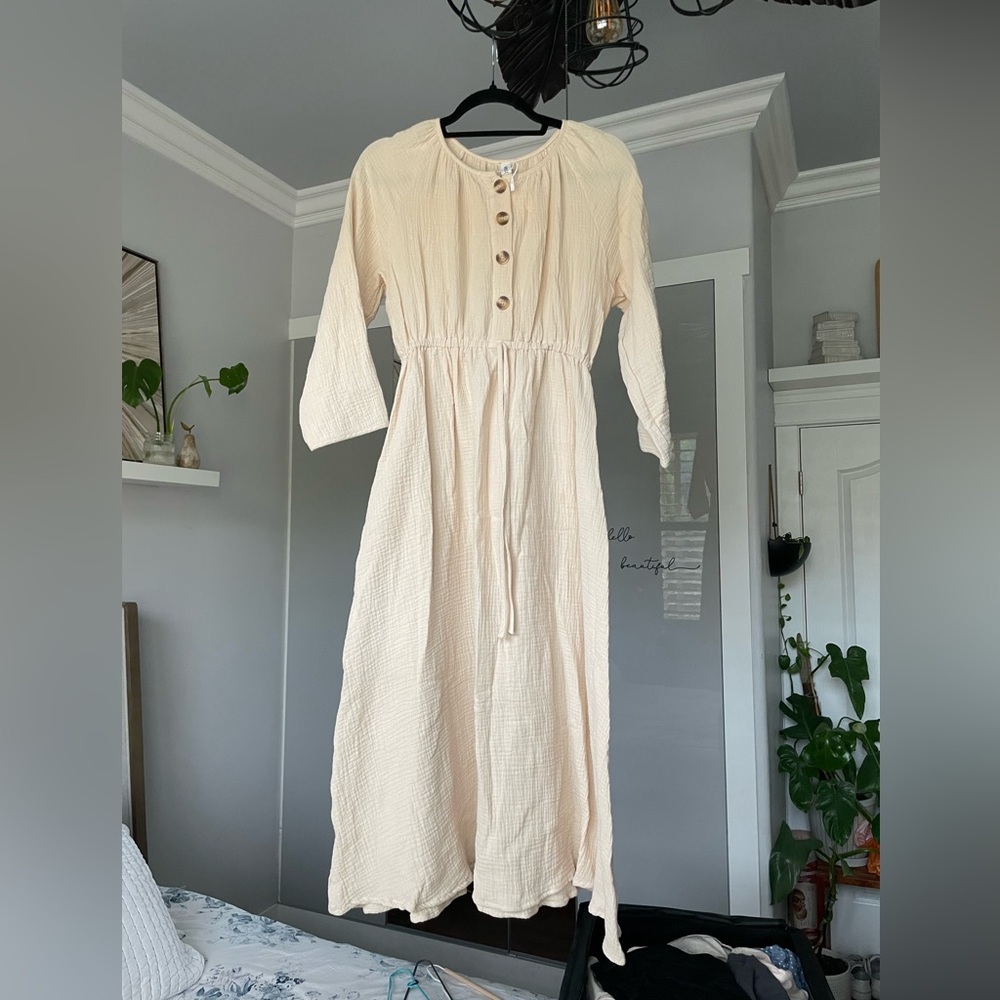 Medium Cream Button-Down Midi Dress